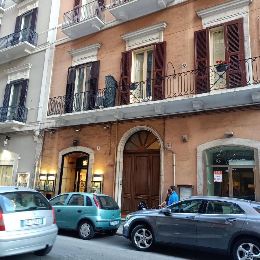 Dante Alighieri House Apartamento Bari Exterior foto